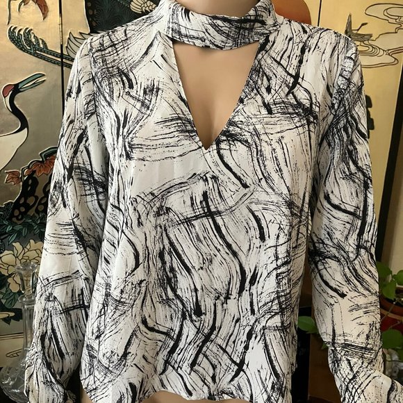 Astr Blouse, Size Small - Picture 5 of 7